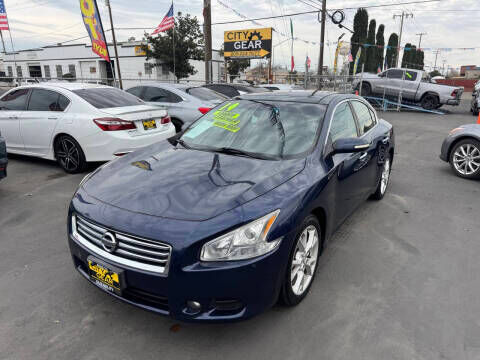 2014 NISSAN Maxima