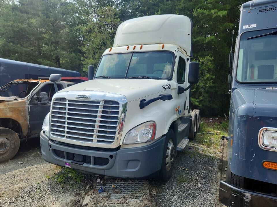 2016 FREIGHTLINER Cascadia