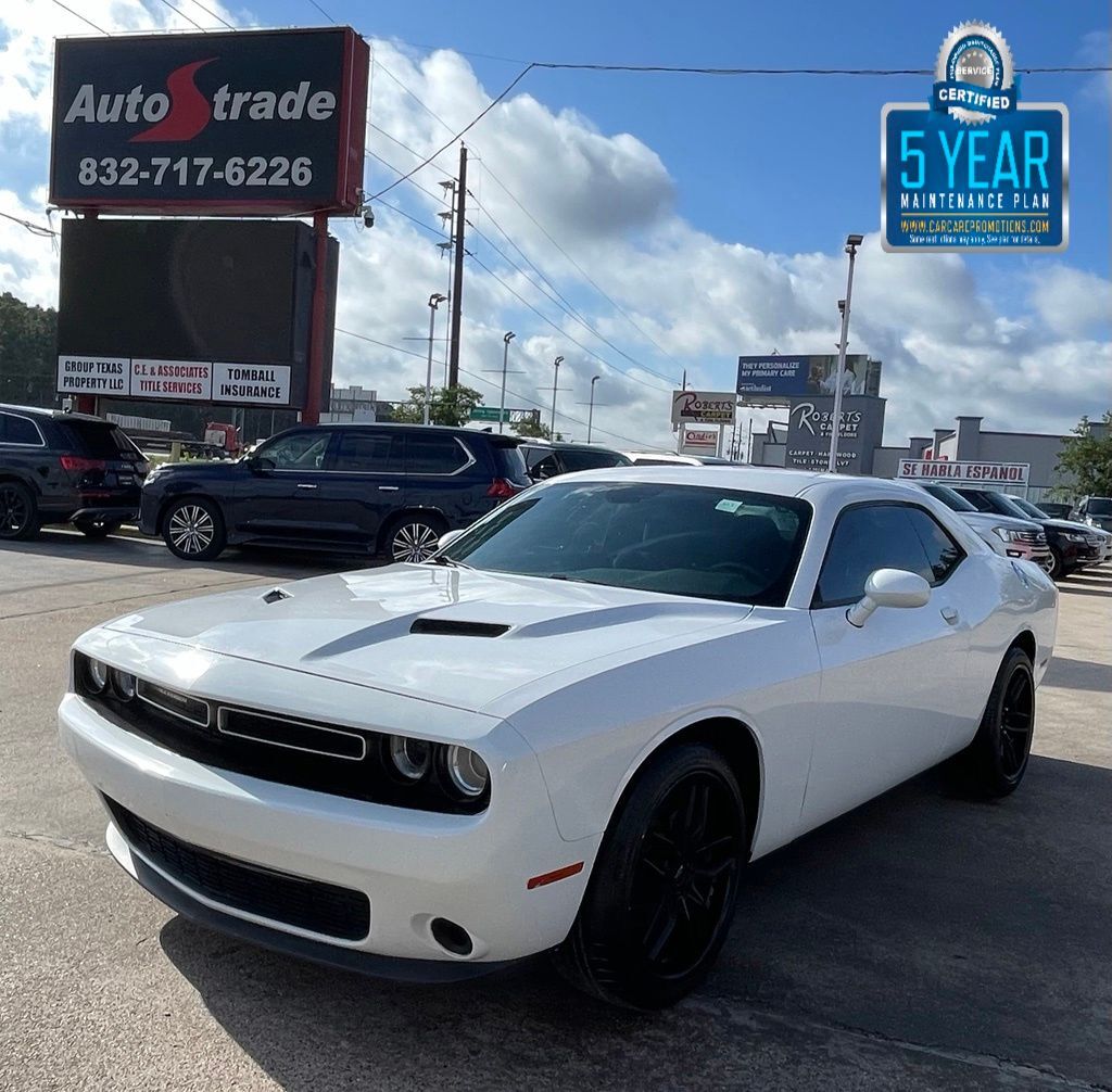 2017 DODGE Challenger