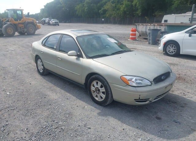 2005 FORD Taurus