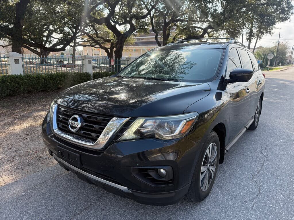 2017 NISSAN Pathfinder