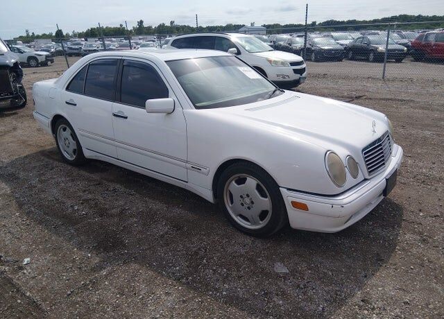 1997 MERCEDES-BENZ E-Class
