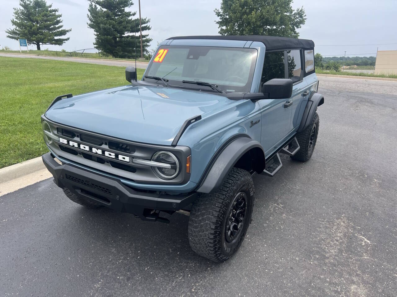 2021 FORD Bronco