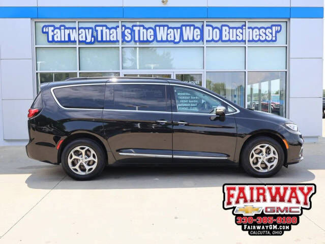 2023 CHRYSLER Pacifica