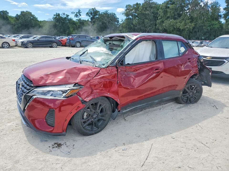 2024 NISSAN Kicks