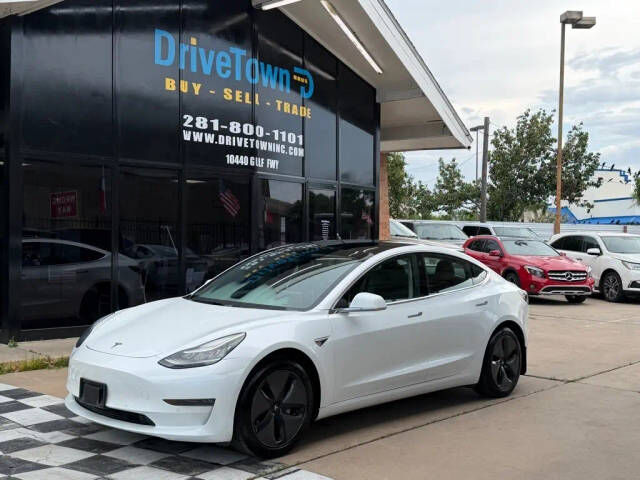 2019 TESLA Model 3