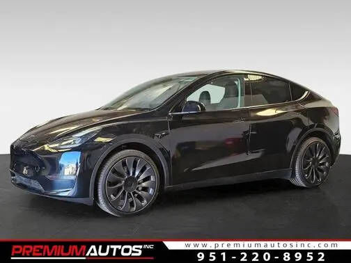 2025 TESLA Model Y