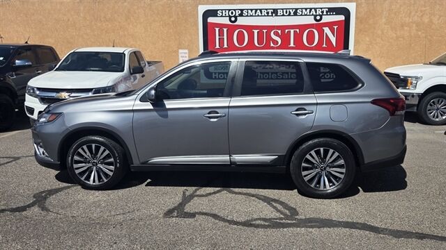 2020 MITSUBISHI Outlander