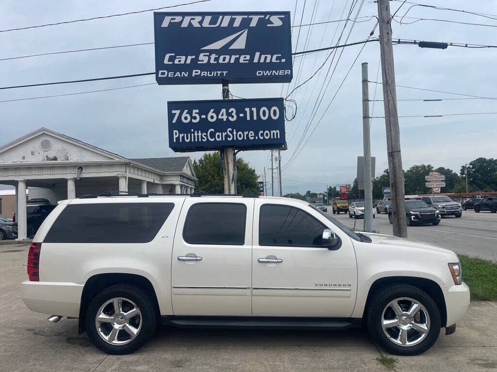 2013 CHEVROLET Suburban