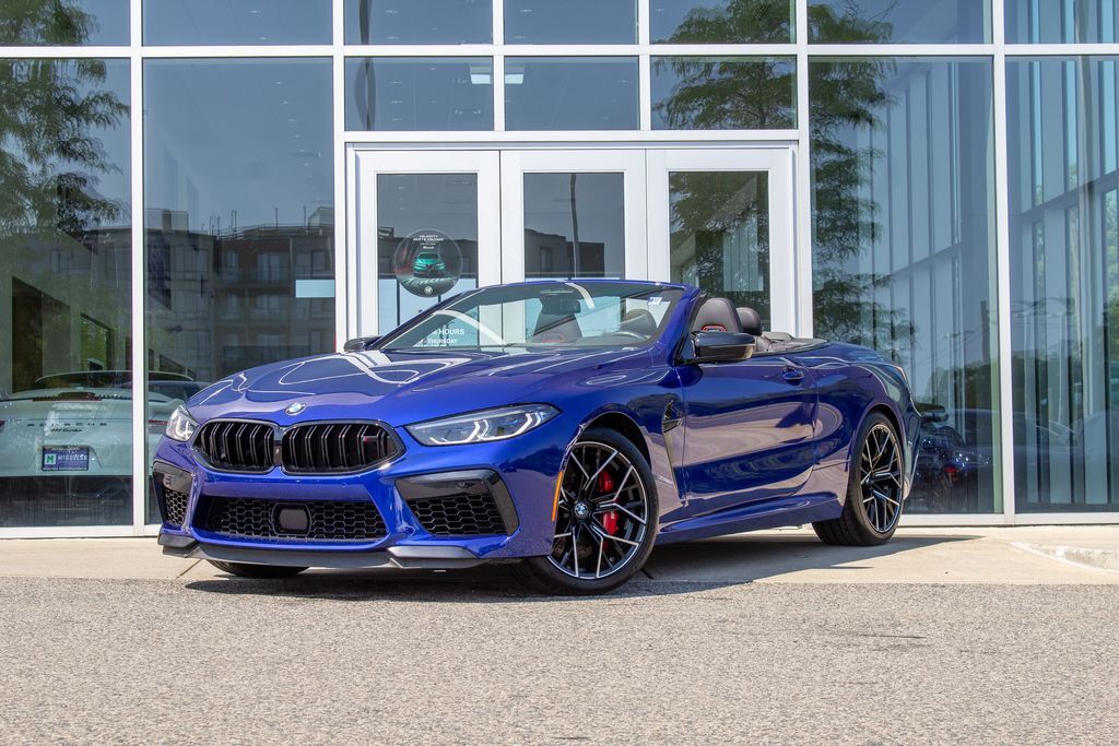 2025 BMW M8