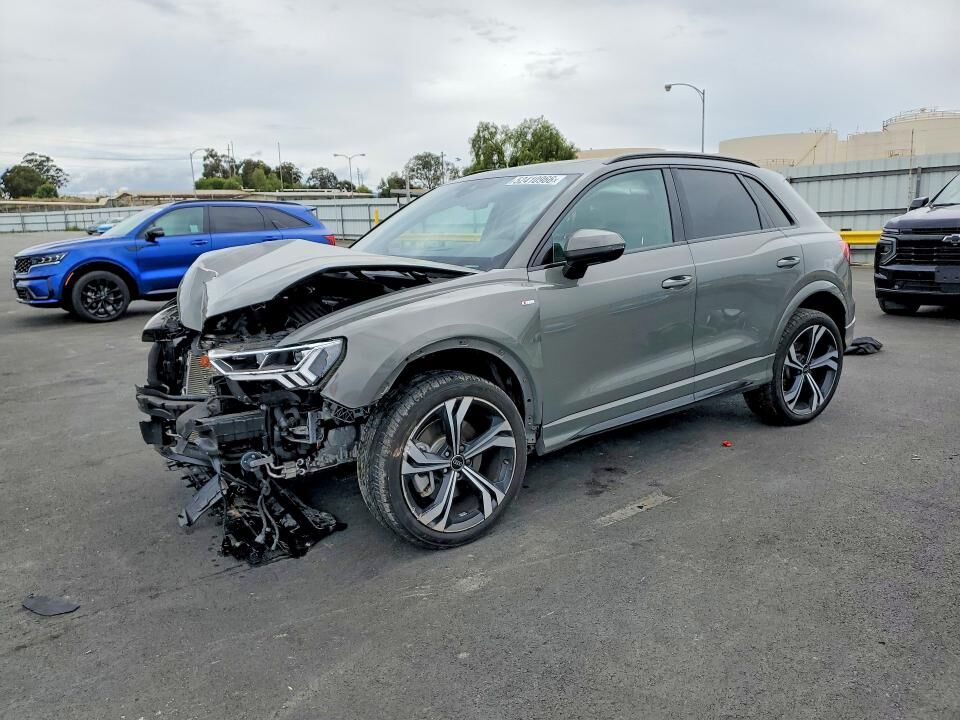2024 AUDI Q3