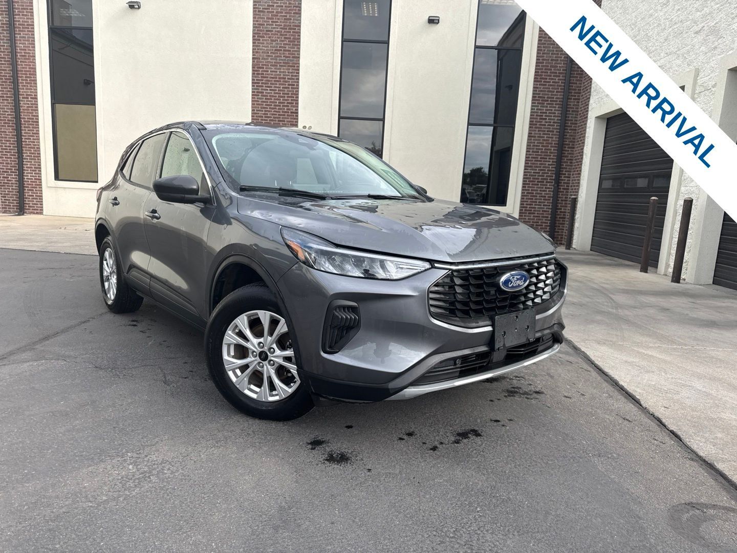 2024 FORD Escape