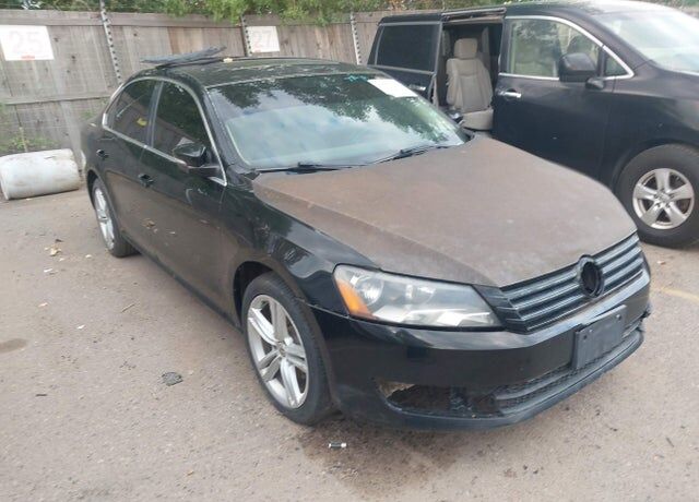 2014 VOLKSWAGEN Passat