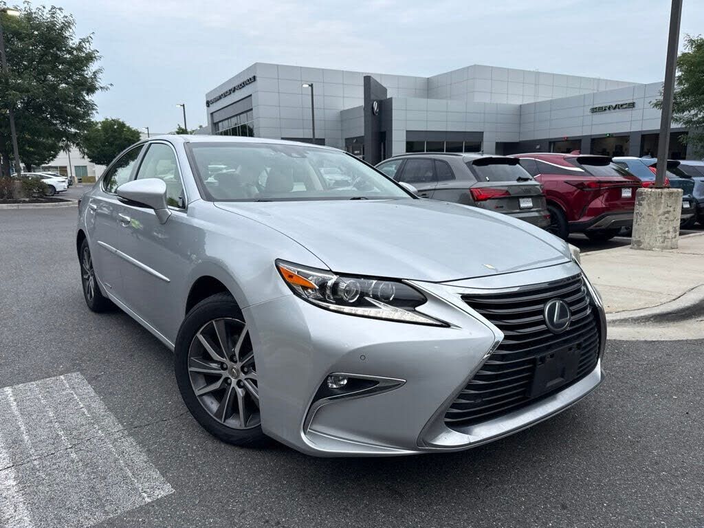 2016 LEXUS ES