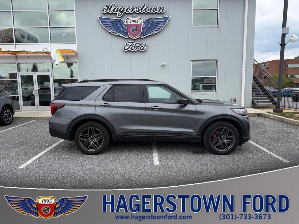 2025 FORD Explorer