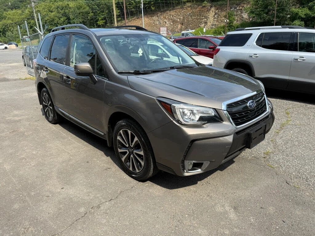2017 SUBARU Forester