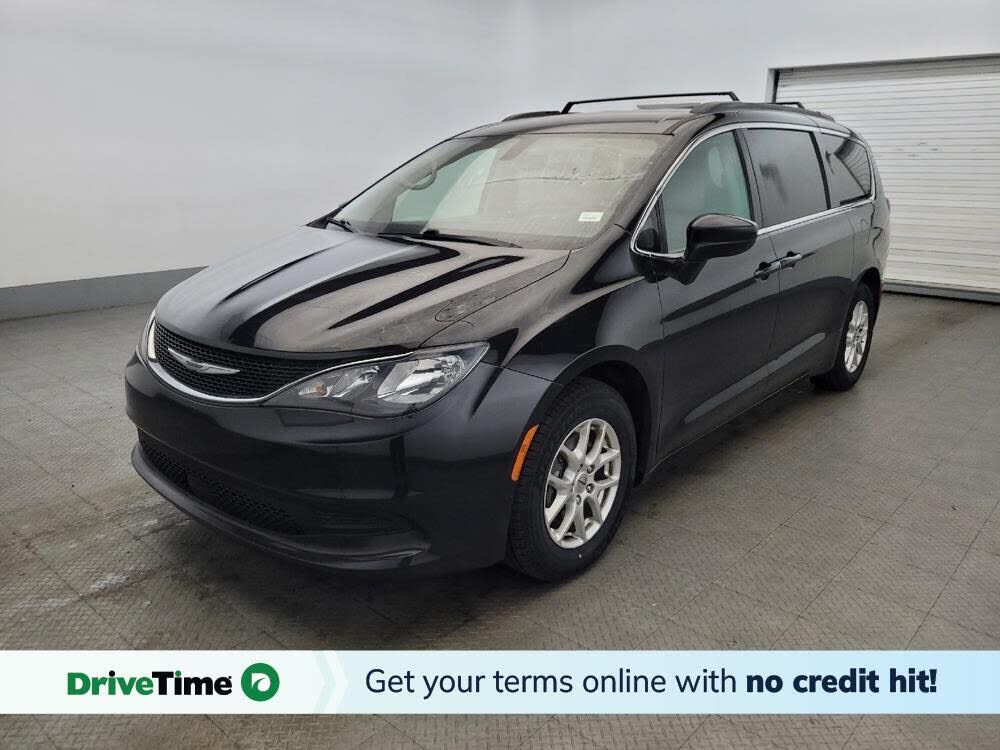 2021 CHRYSLER Voyager