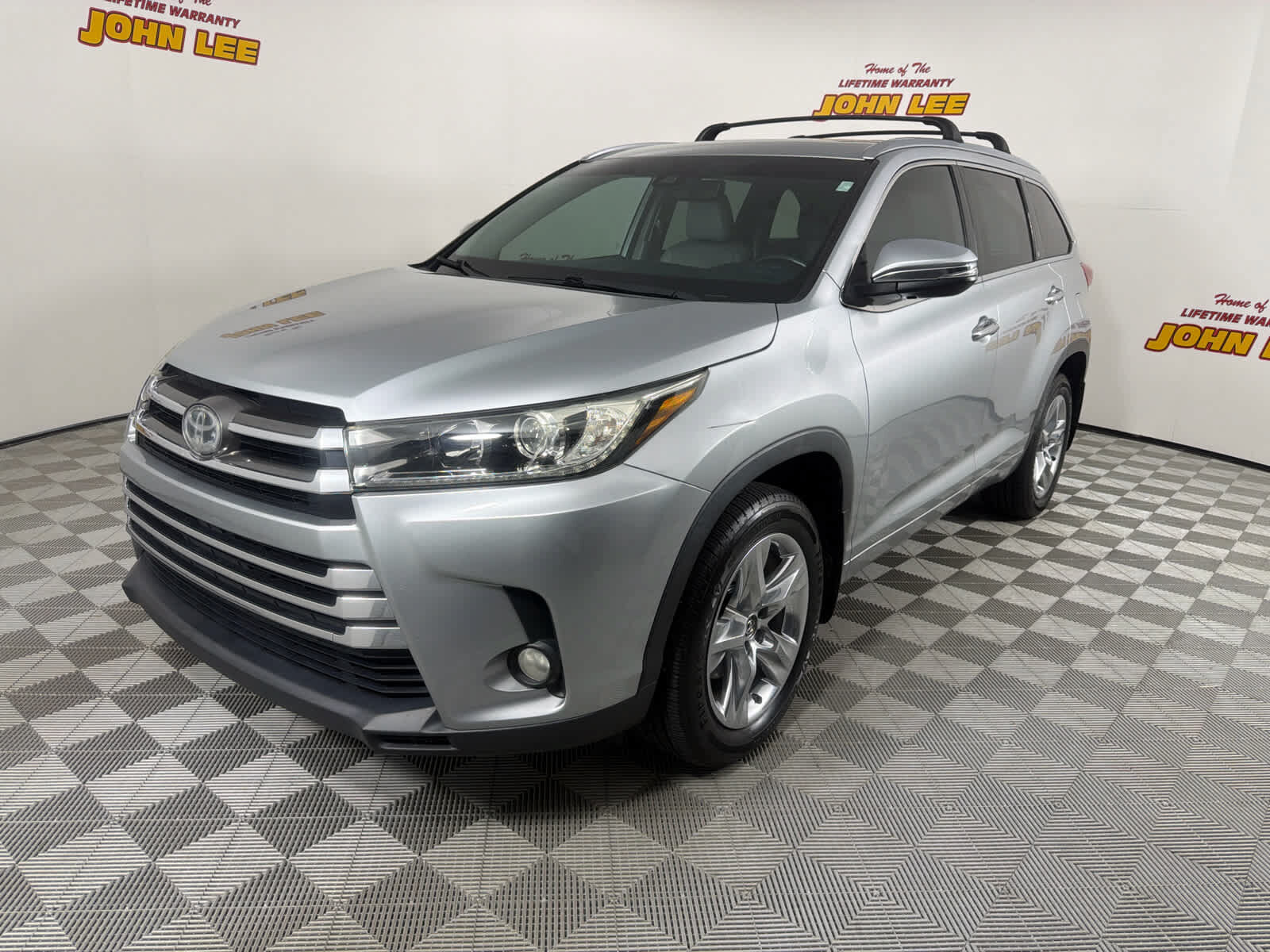 2018 TOYOTA Highlander