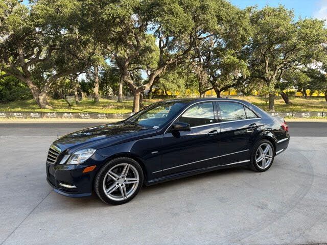 2012 MERCEDES-BENZ E-Class