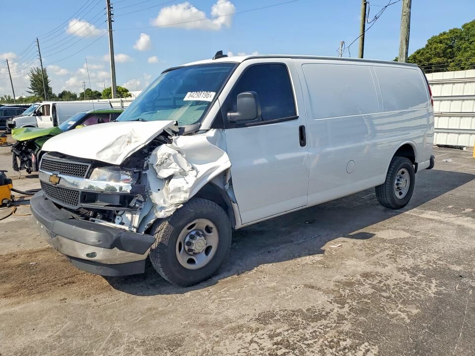 2020 CHEVROLET Express