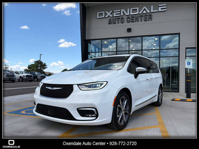 2023 CHRYSLER Pacifica