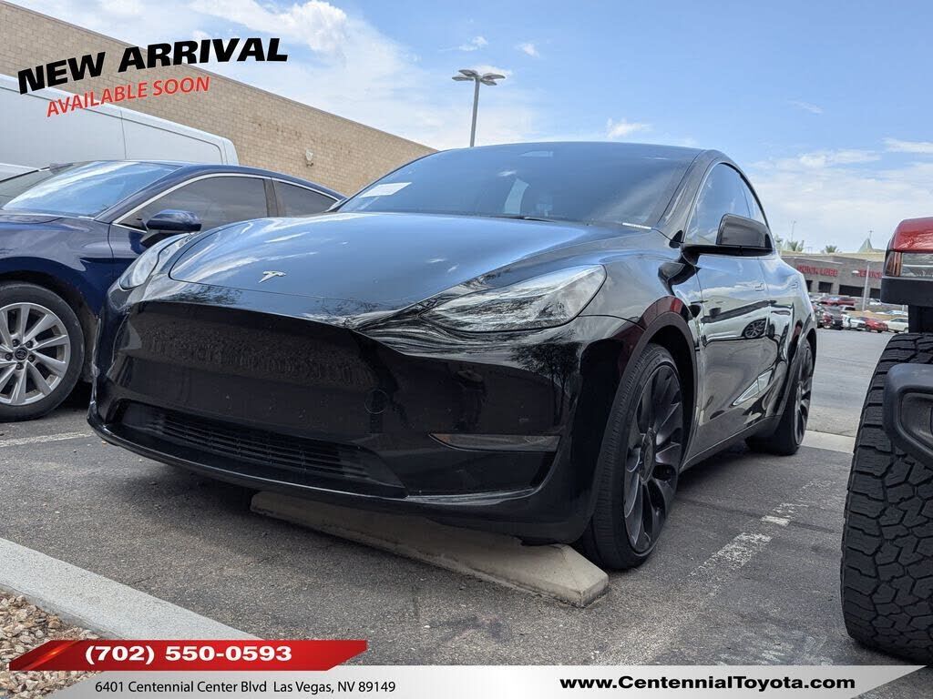 2024 TESLA Model Y