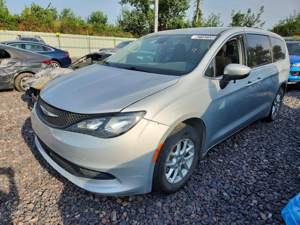 2023 CHRYSLER Voyager