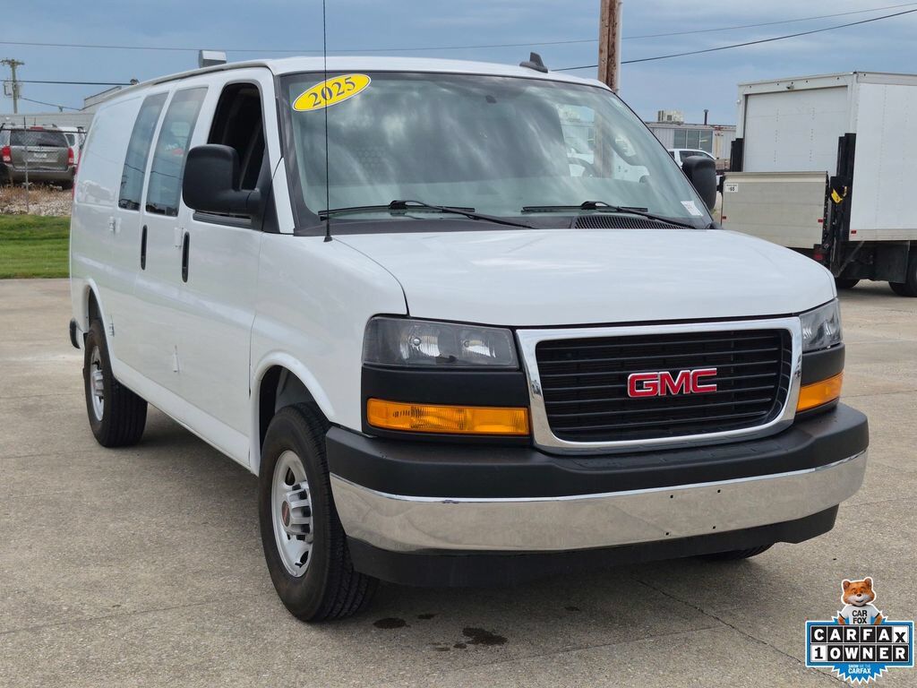 2025 GMC Savana