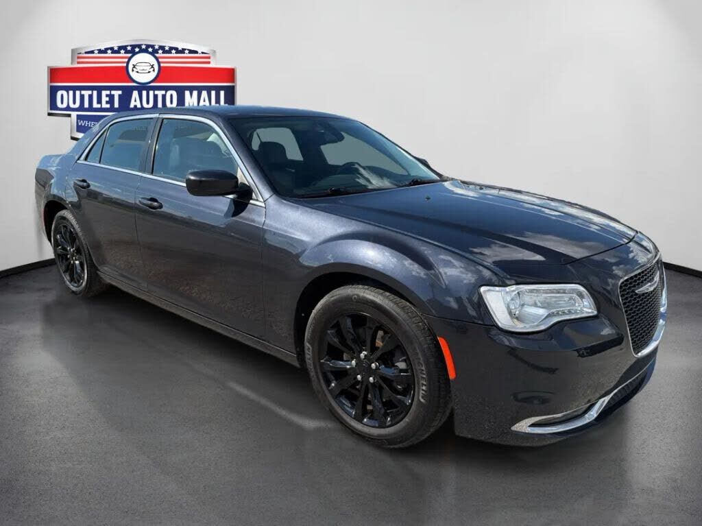 2015 CHRYSLER 300