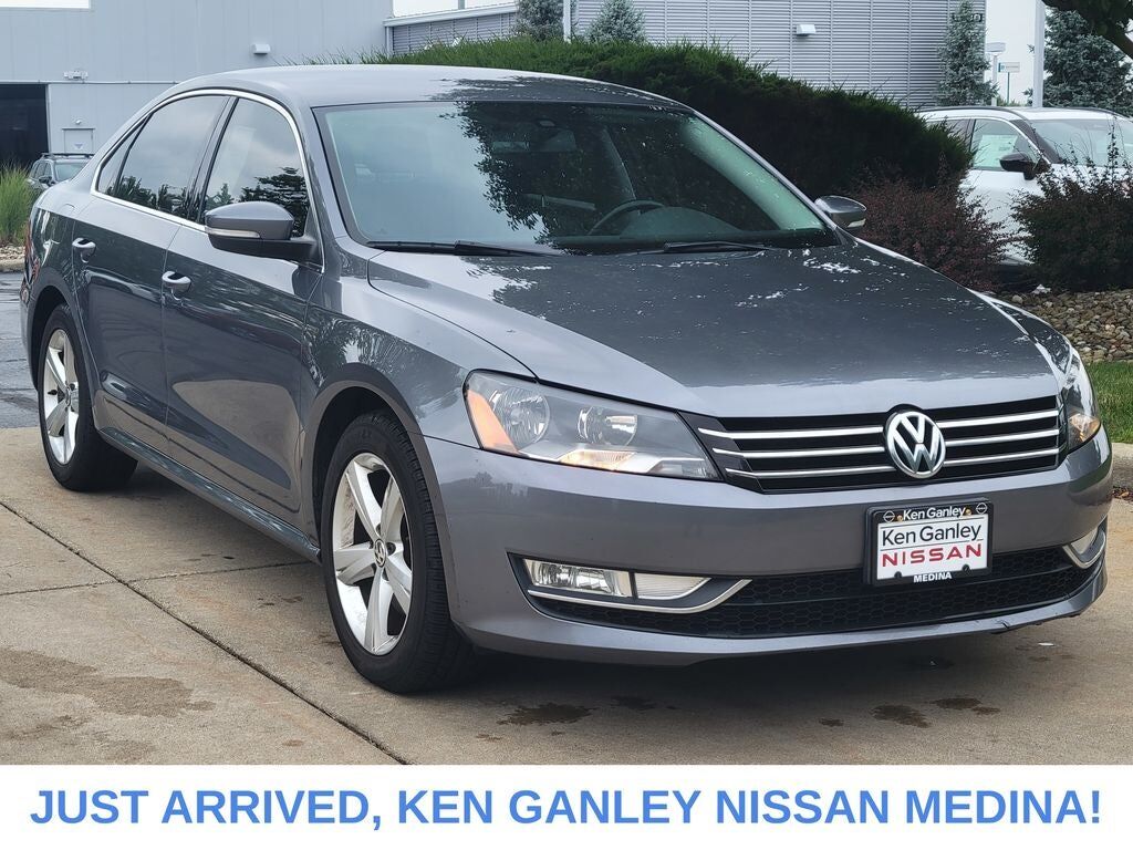 2015 VOLKSWAGEN Passat