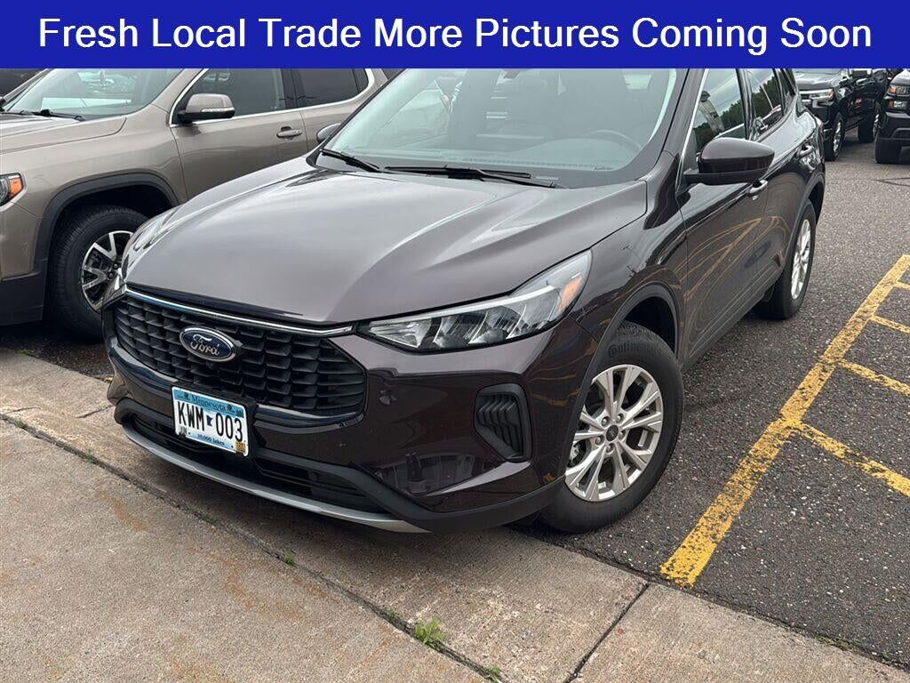 2023 FORD Escape