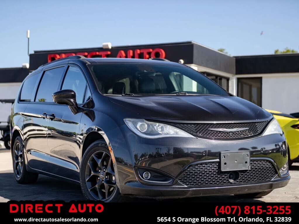 2019 CHRYSLER Pacifica