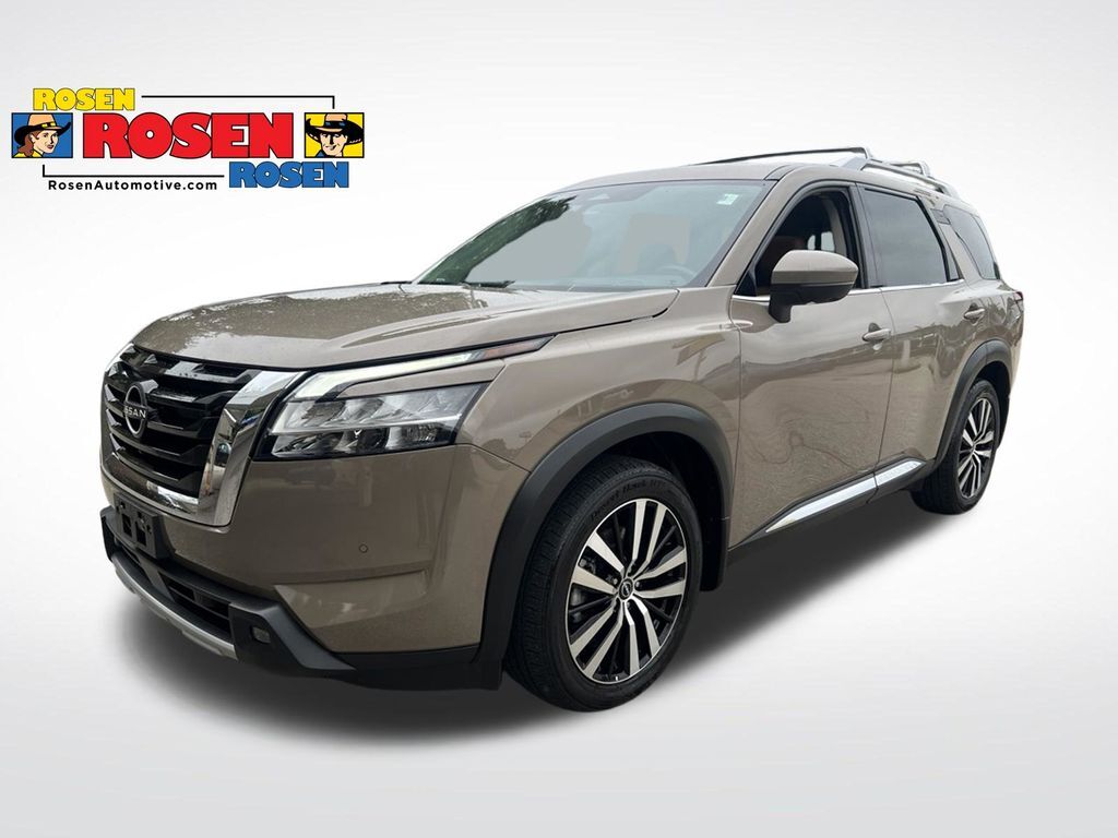 2023 NISSAN Pathfinder