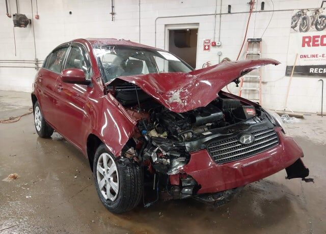 2010 HYUNDAI Accent