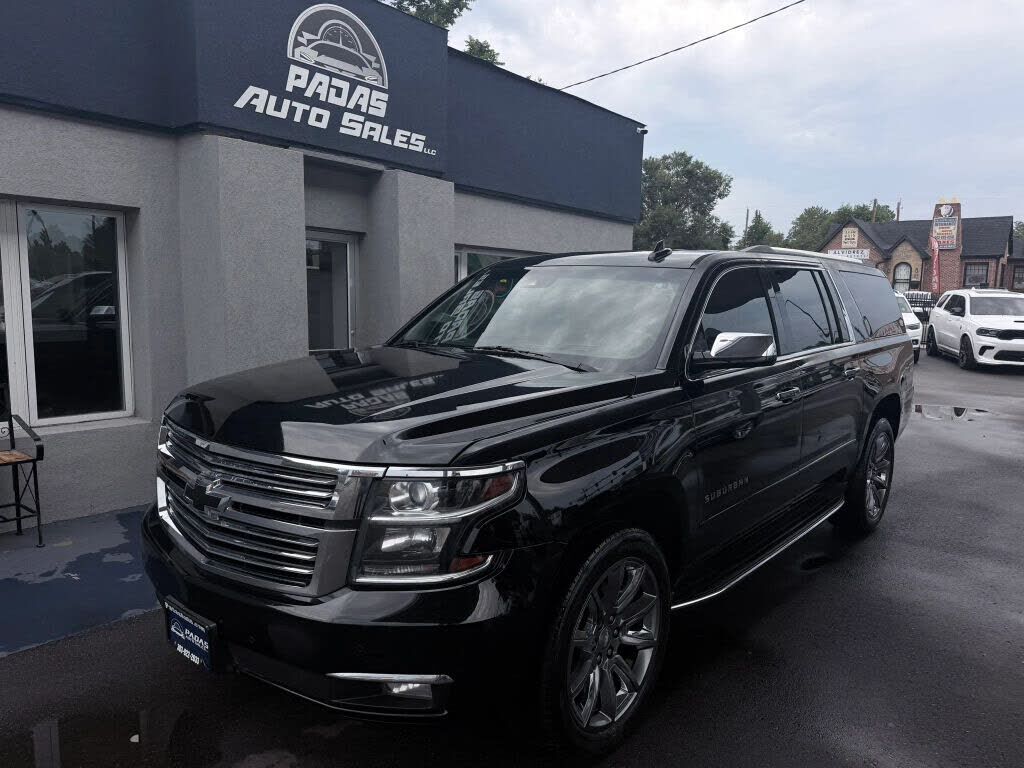 2017 CHEVROLET Suburban