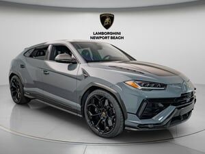 2023 LAMBORGHINI URUS