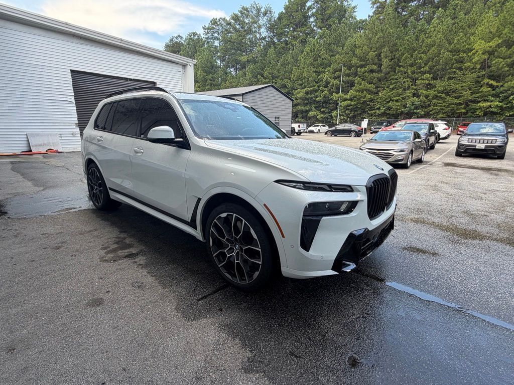 2025 BMW X7