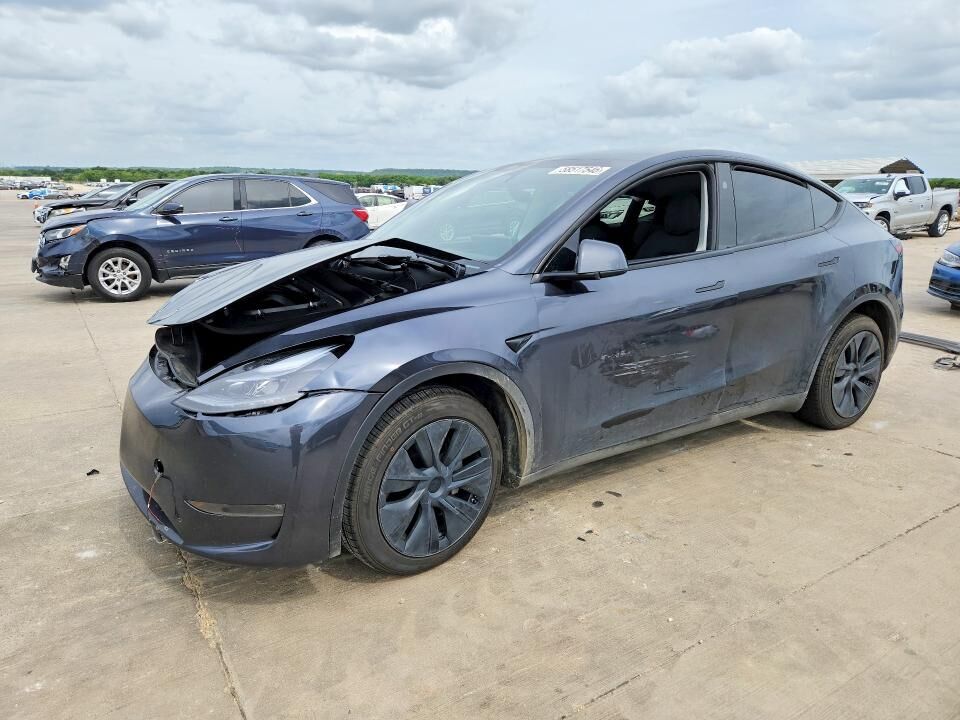 2024 TESLA Model Y