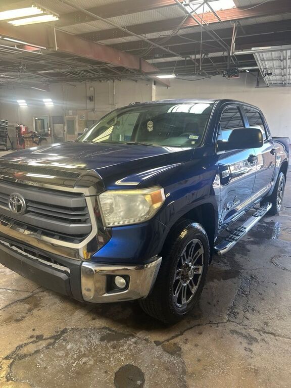 2015 TOYOTA Tundra