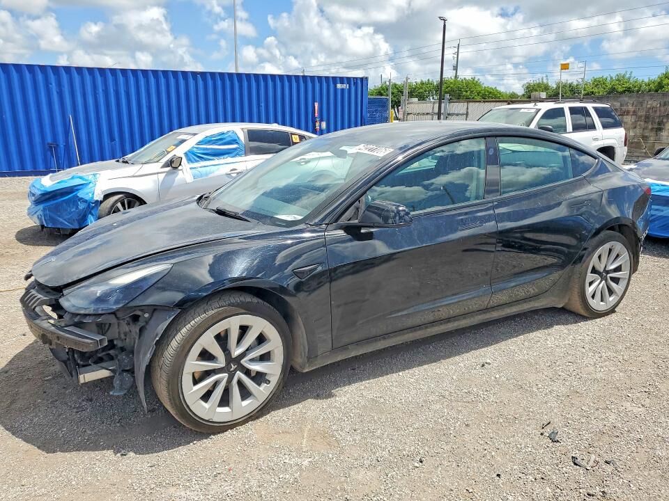 2022 TESLA Model 3