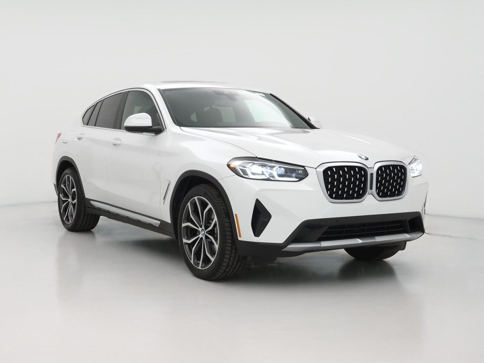2023 BMW X4