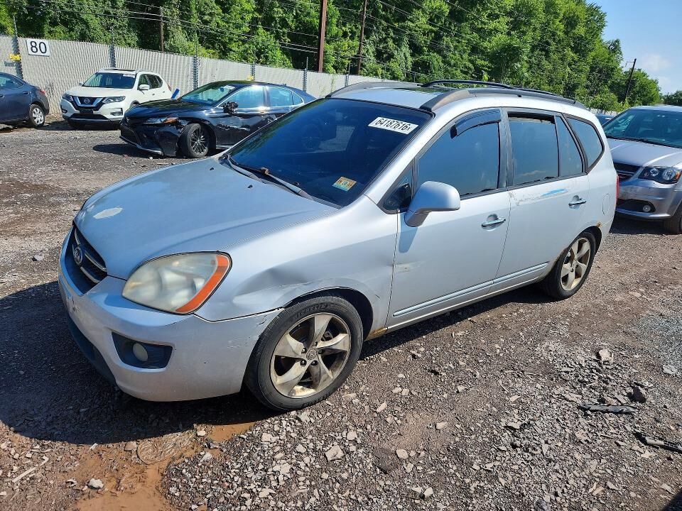 2008 KIA Rondo
