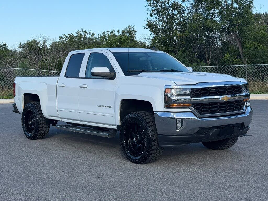 2017 CHEVROLET Silverado