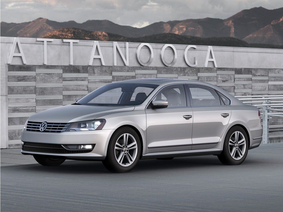 2015 VOLKSWAGEN Passat
