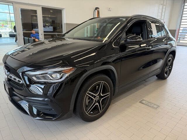 2022 MERCEDES-BENZ GLA-Class