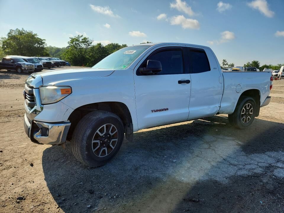 2015 TOYOTA Tundra