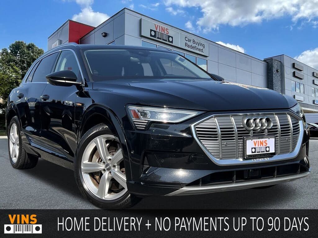 2019 AUDI e-tron