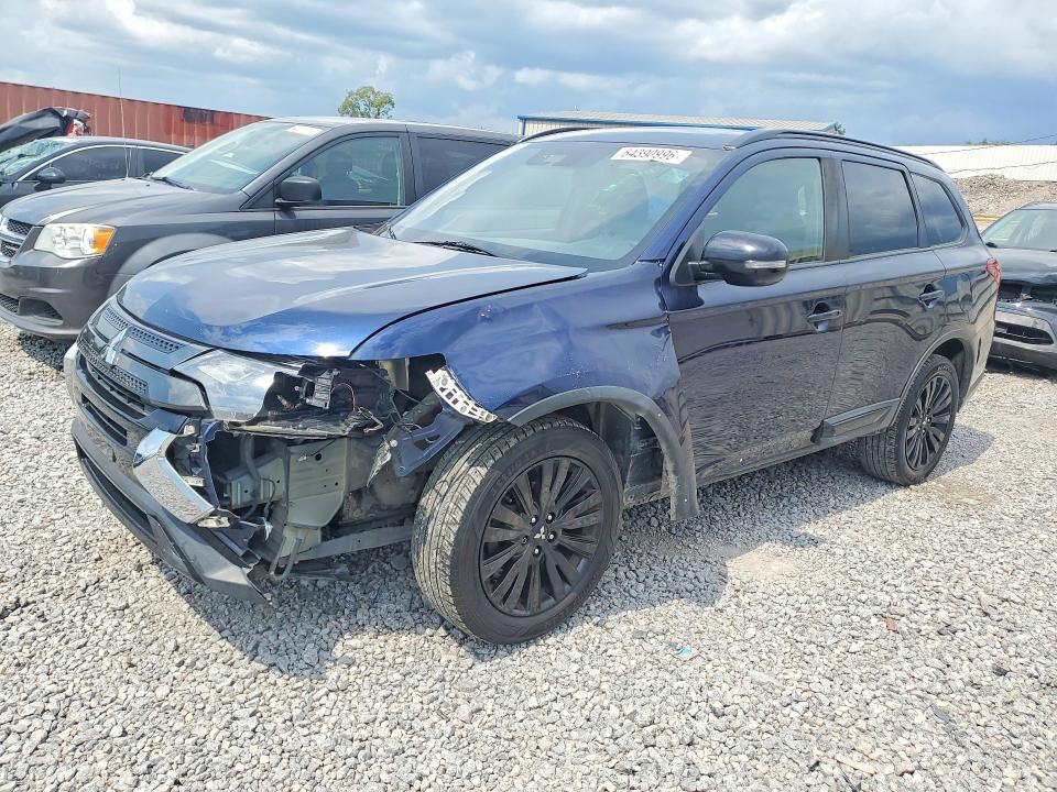 2020 MITSUBISHI Outlander