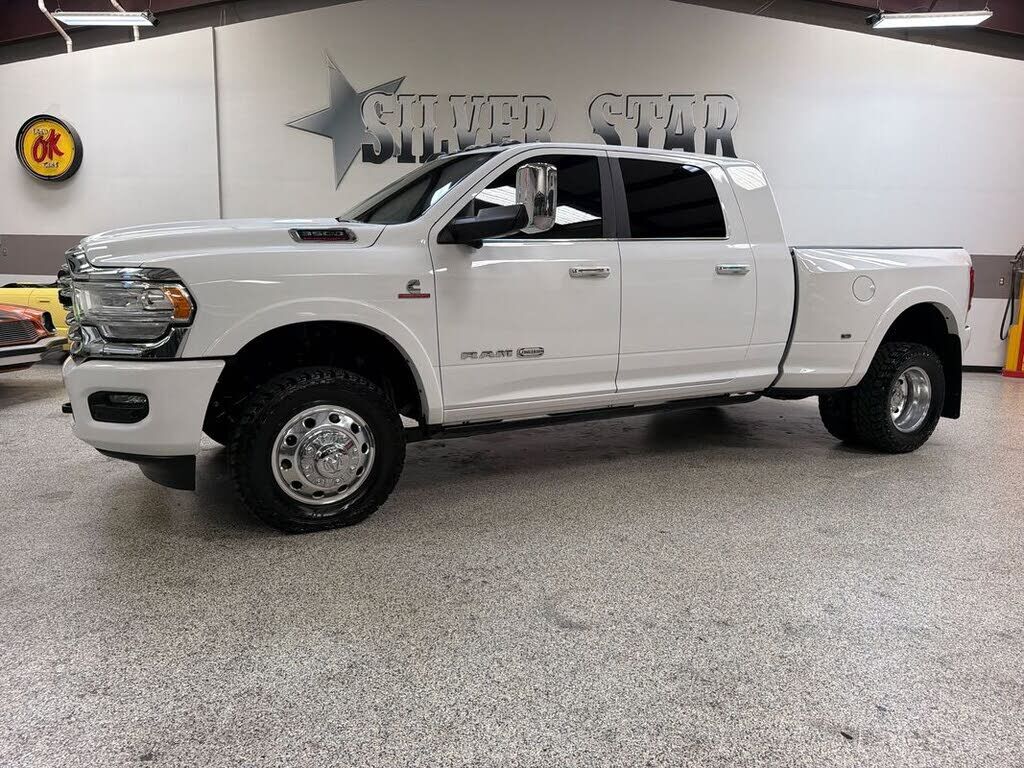 2022 RAM 3500