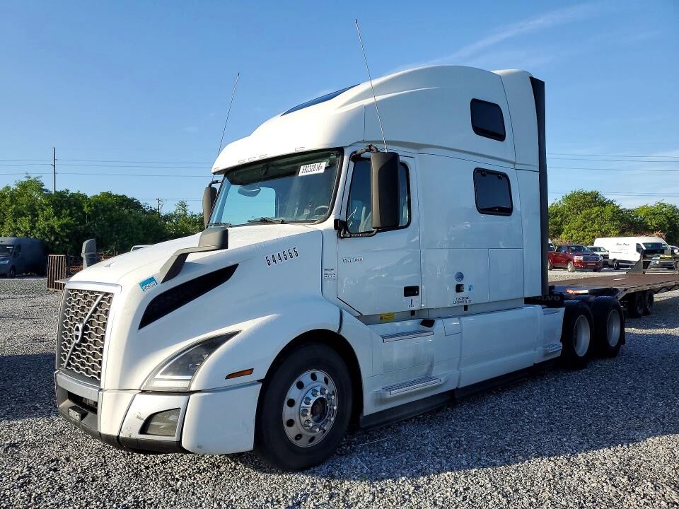 2020 VOLVO TRUCK VNL